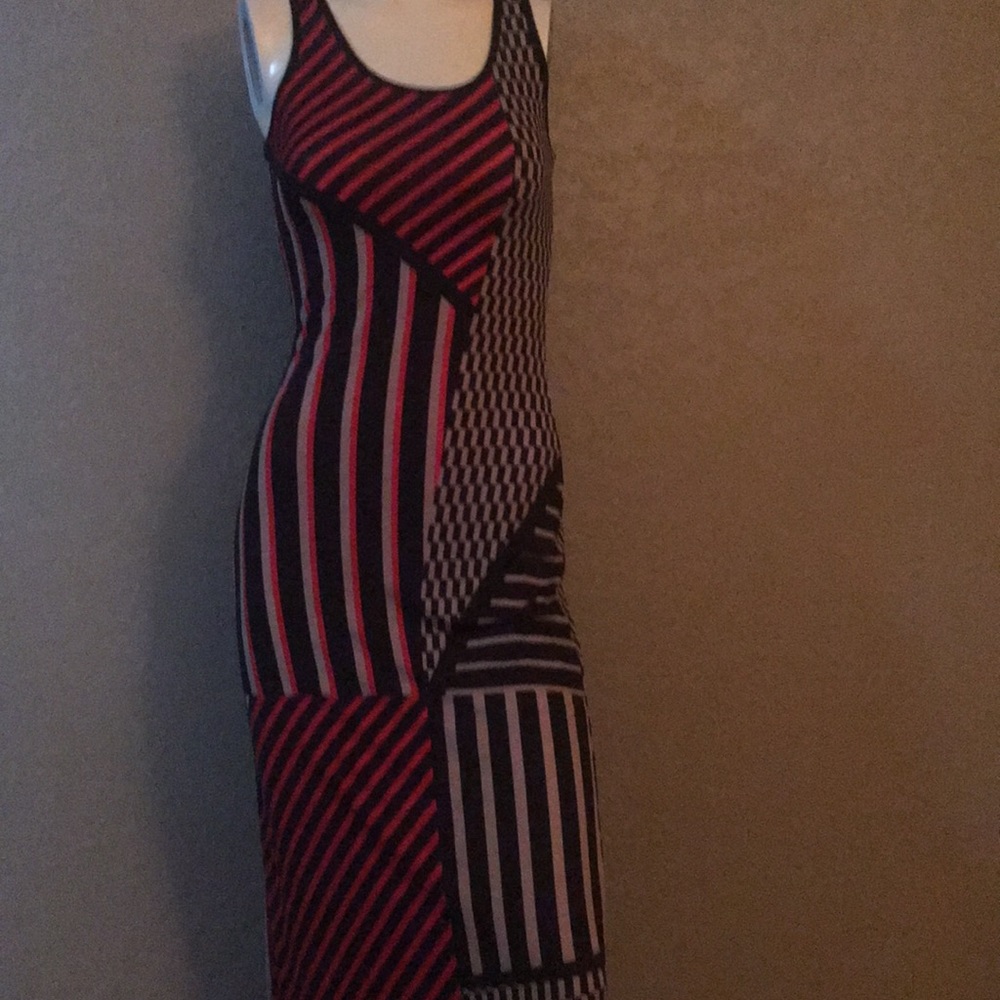 Dress - Picture 4 of 4